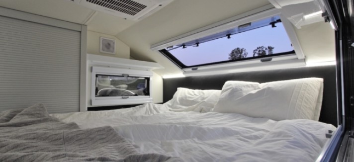 O interior da caravana