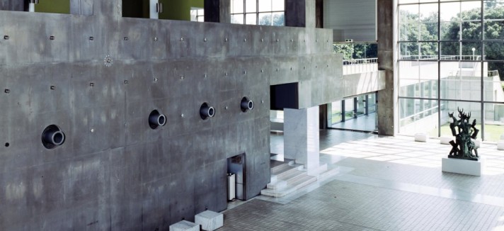Entrada do Museu de Arte Moderna de Gunma, no Japão