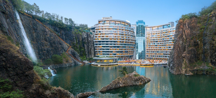 Intercontinental Shanghai Wonderland