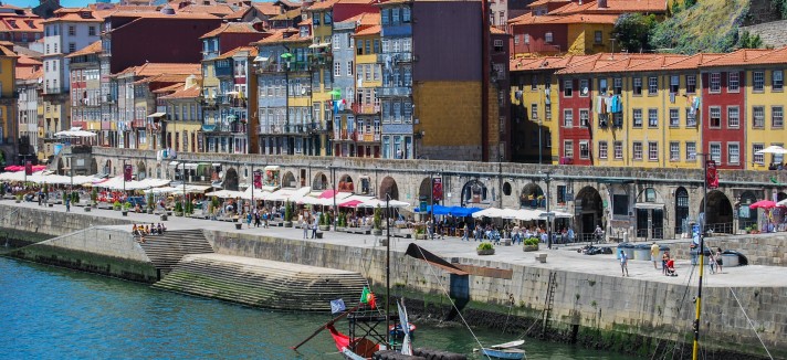 Um vinho do Porto na Ribeira