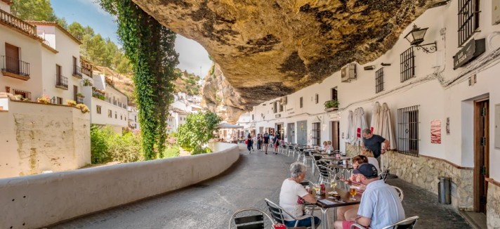 Setenil de las Bodegas