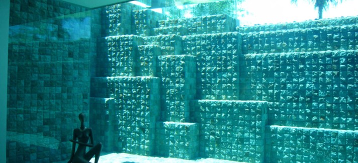 Detalhes de decoração da piscina