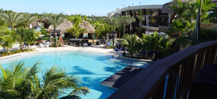 A (espetacular) piscina