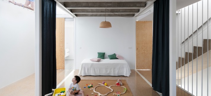 Primam os espaços mulitusos