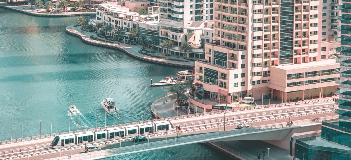 Uma cidade repleta de grandes construções