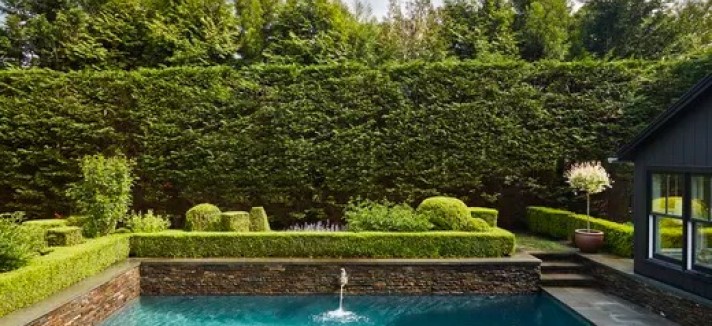 O cenário da piscina também não é 'mau'