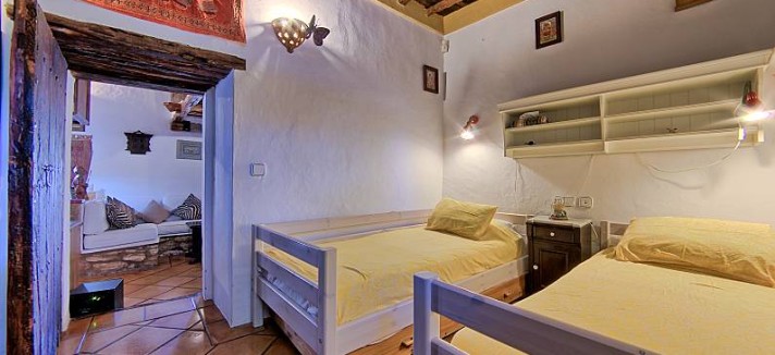 casa-campo-ibiza-dormitorio1