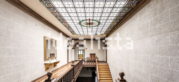 Palacete à venda no idealista por 830.000 euros 