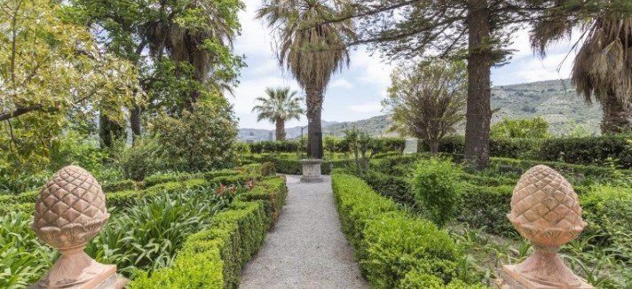 caseron_granada_jardines