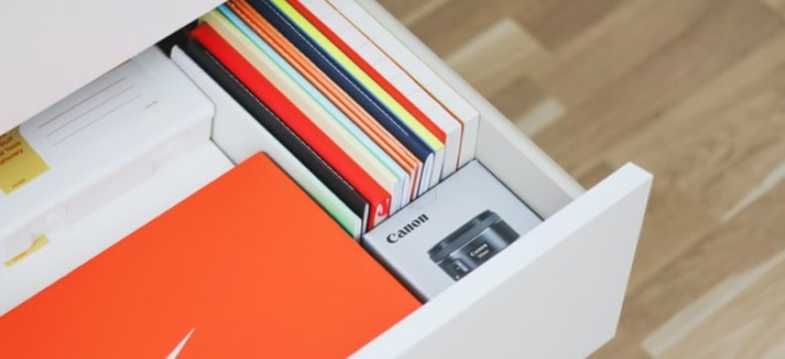 ales-nesetril-7iu6bfhgf7m-unsplash