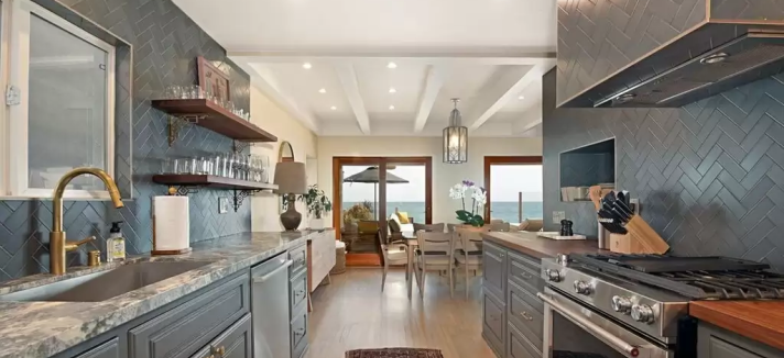 Casa Carbon Beach Malibu