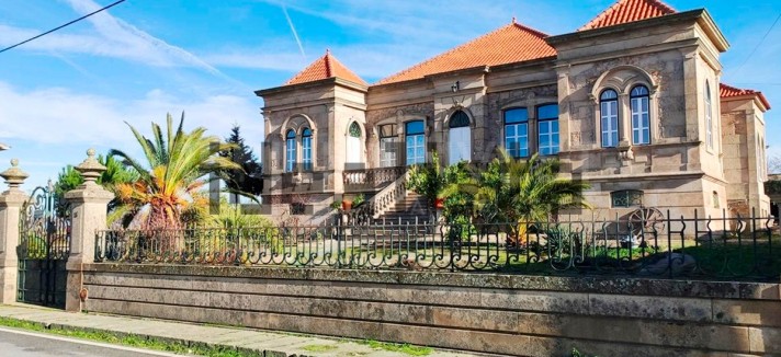 Casas à venda em Castelo Rodrigo