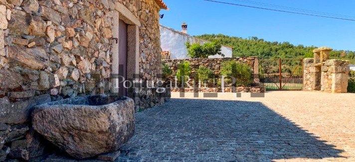 Casas à venda em Castelo Rodrigo