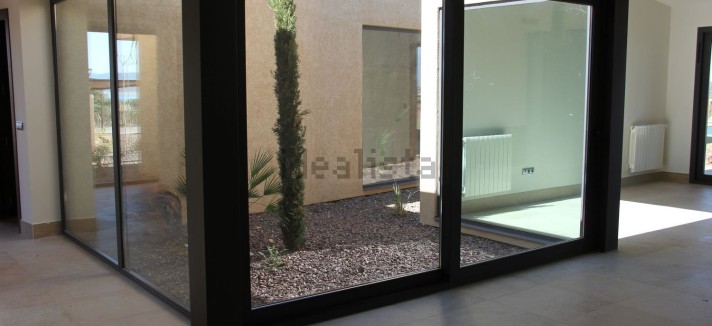 Casas de luxo vão ser demolidas