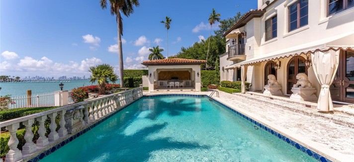 casas de luxo com piscina
