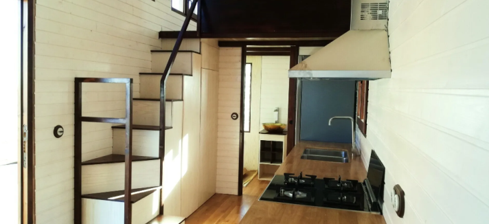 casa pré-fabricada com primeiro andar