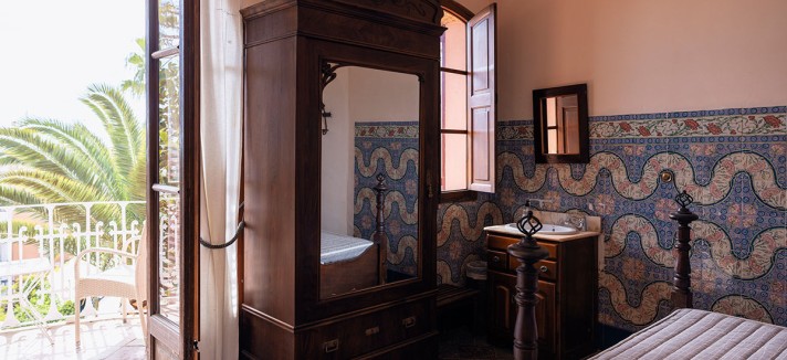 Hostal Corona