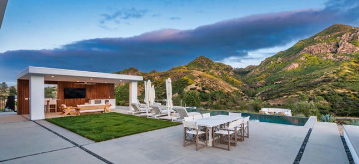 Casa de Kaley Couco em Agoura Hills Los Angeles