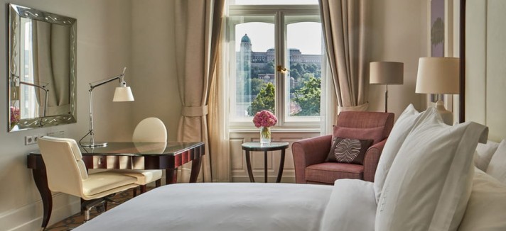 Four Seasons Hotel Gresham Palace