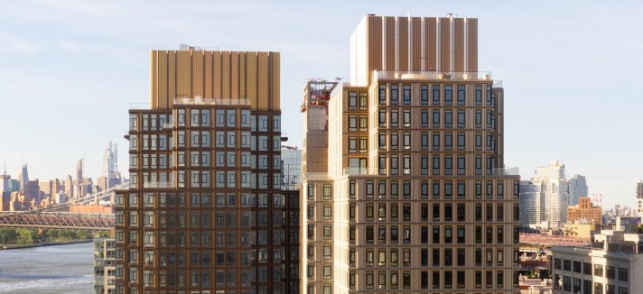 Las dos torres han añadido dos nuevas siluetas al horizonte de Brooklyn reafirmado la tendencia de transformar el frente costero en un espacio de vivienda de alto nivel.