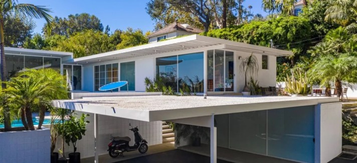 La villa che Austin Butler ha acquistato da Brad Pitt