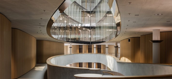 Grandes pátios interiores