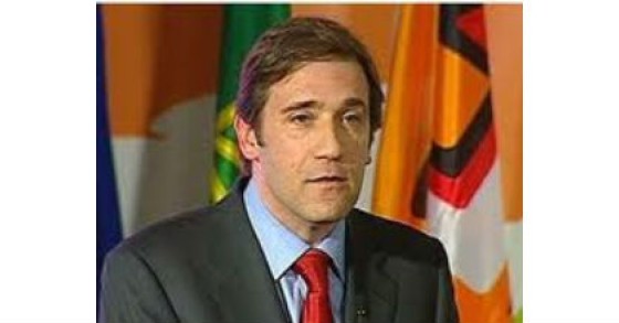 passos coelho admite aprovação do orçamento
