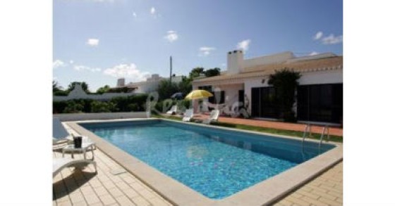 casas de fim-de-semana: vivenda com piscina perto da praia