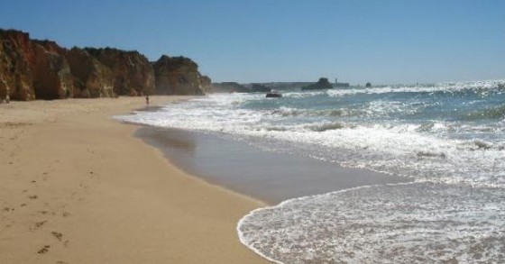 Casas de bancos: as 45 casas de praia que mais baixaram de preço em Espanha (tabela)