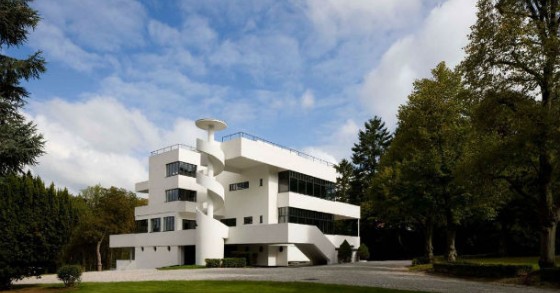 casas de sonho: castelo moderno com piscina interior em bruxelas (fotos)