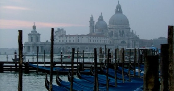 estado tem um apartamento arrendado todo o ano em veneza