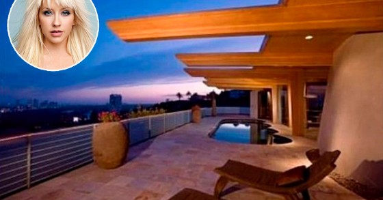 Casas de famosos: Christina Aguilera vende a sua casa em Los Angeles com desconto de 42%
