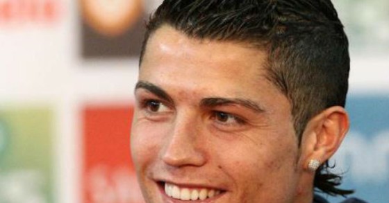 cristiano ronaldo procura casa em itália