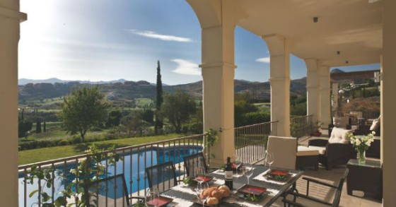 casas de sonho: estilo clássico e moderno rodeado pela paisagem rural de marbella (fotos)