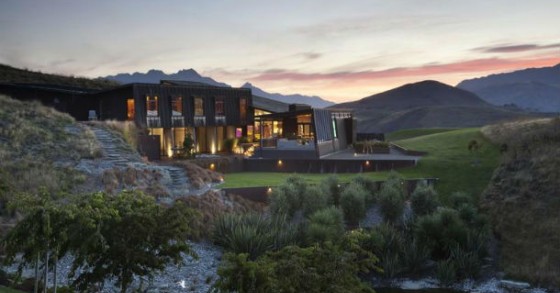casas de sonho: “villa” contemporânea rodeada pela natureza da nova zelândia (fotos) 