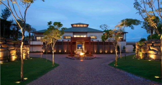A-Palace-in-the-Mountains-19-1150x767