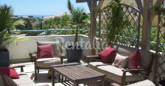 portugueses estão a comprar casas de luxo no algarve a ingleses