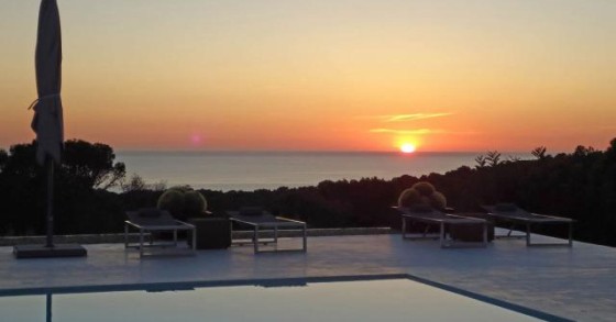 Villa Ixos: Mansão de luxo com vista para o Mediterrâneo em Ibiza (fotos) 