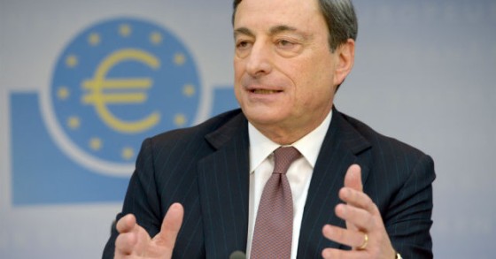 Draghi surpreende e baixa taxas de juro para novo mínimo histórico