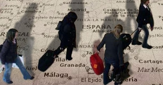 És ou vais ser emigrante? Não te preocupes porque agora há quem te cuide das coisas em Portugal...