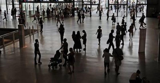 Queres emigrar para o Reino Unido, Suíça ou Alemanha? É melhor pensares duas vezes antes de fazeres as malas...
