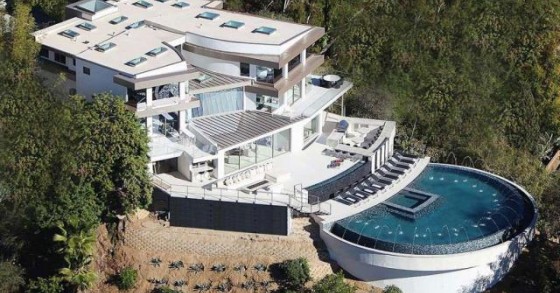 Casas de sonho: Viver numa mansão de luxo com vista privilegiada para Los Angeles (fotos) 