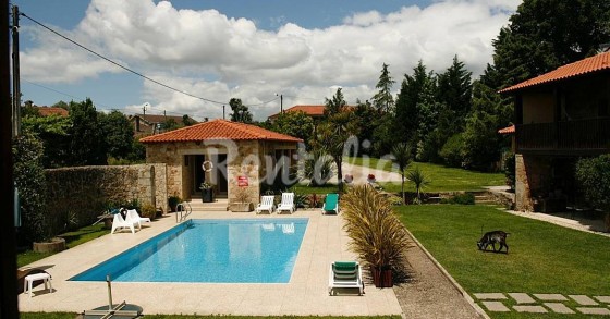 Casas de fim de semana: Refúgio rural com piscina em Amares (fotos) 