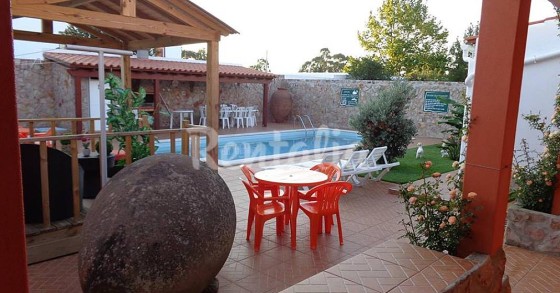 Casas de fim de semana: Apartamento com piscina na Zambujeira do Mar (fotos) 