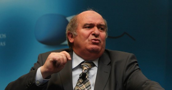 IMI: "Portugueses estão a pagar 1,2 milhões de euros a mais", diz bastonário da OTOC
