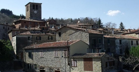 Casas à venda: a desesperada medida de um autarca italiano para salvar uma aldeia