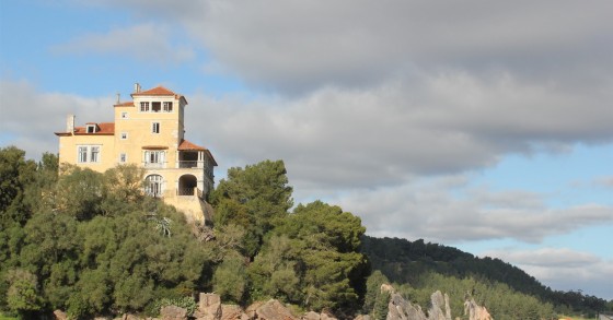 A Casa da Quinta da Comenda está à venda por 45 milhões de euros (Foto: Diário de Notícias).