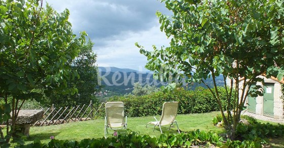 Casas de fim de semana: Abraçar a natureza na paz da serra em Viseu 