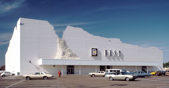 A história da cadeia de lojas com as fachadas mais espetaculares e originais jamais vista