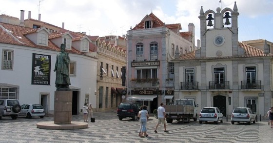 Cascais faz descontos no IMI para proprietários de prédios arrendados para habitação 